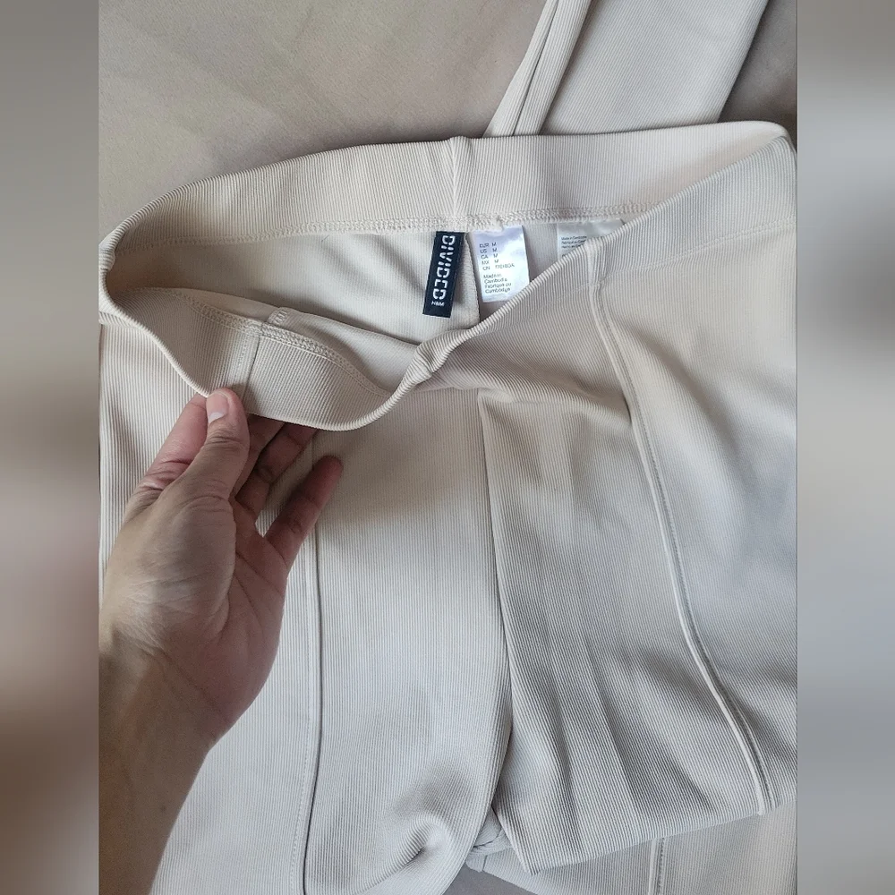 H&M  Pants - Picture 7 of 10